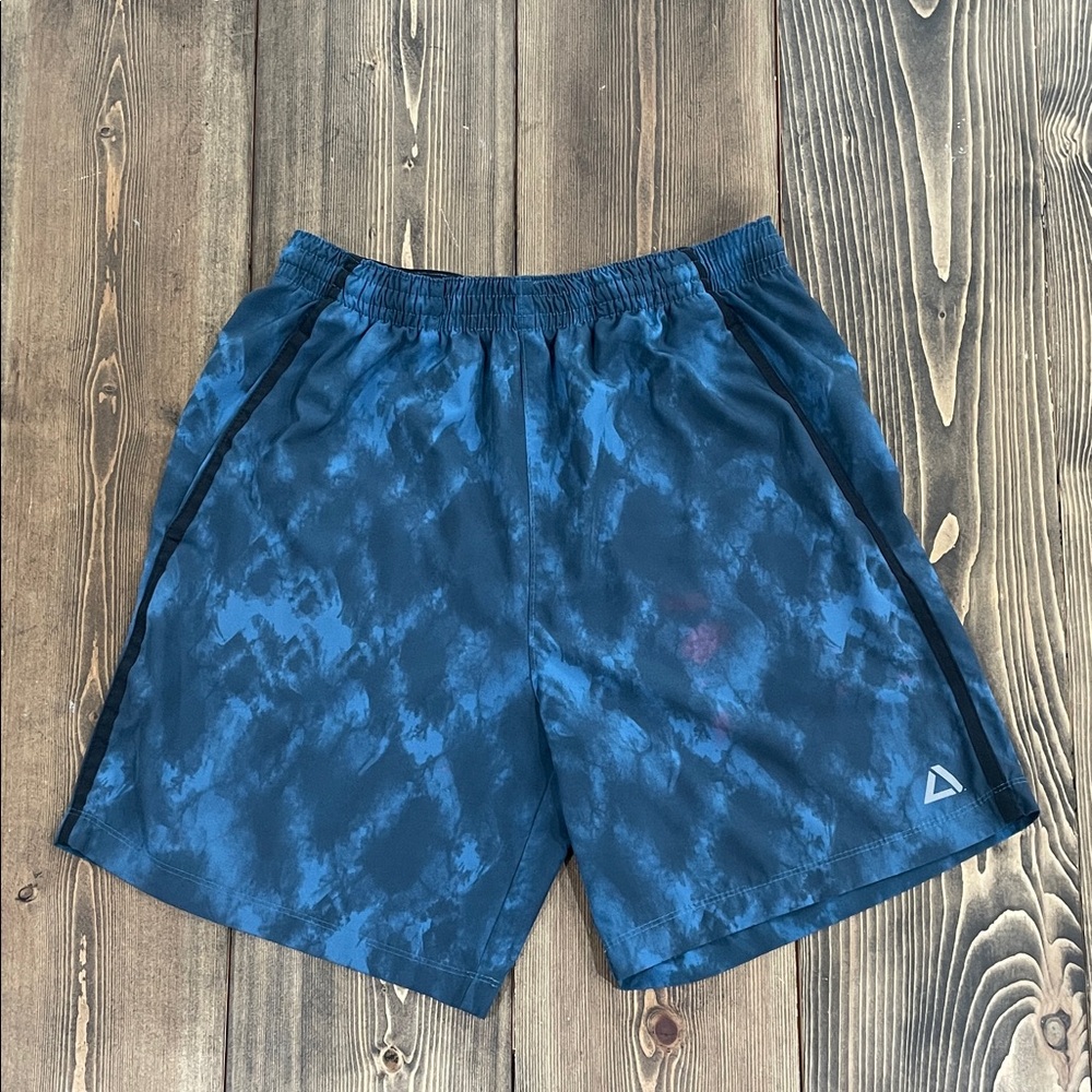 Men’s Spray Dye Athletic Shorts